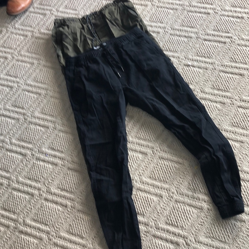 2 Pairs men’s Joggers.